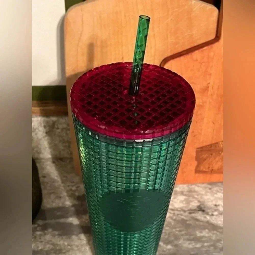 Starbucks new 24oz